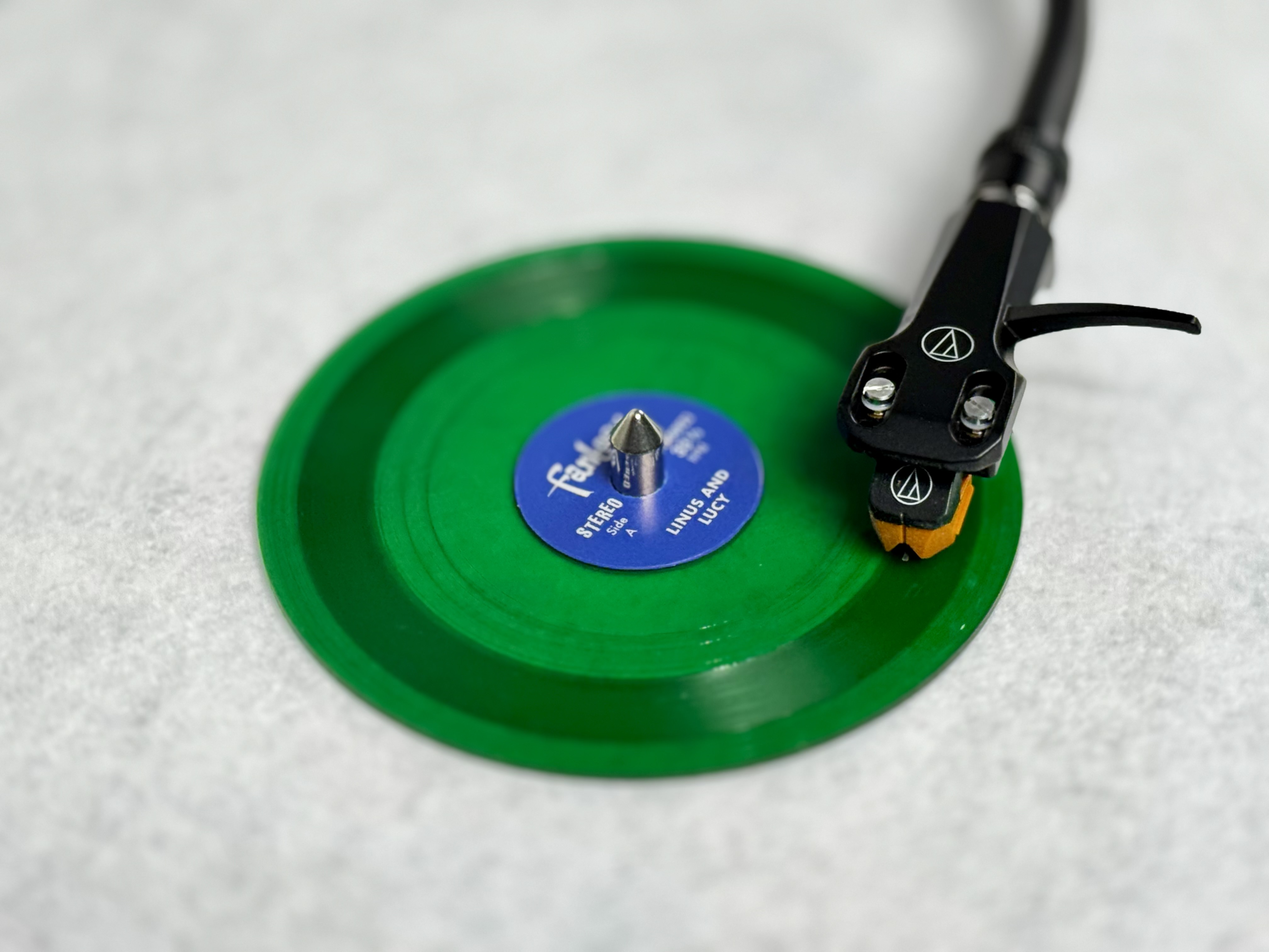 Tiny Vinyl is a new pocketable record format for the Spotify age